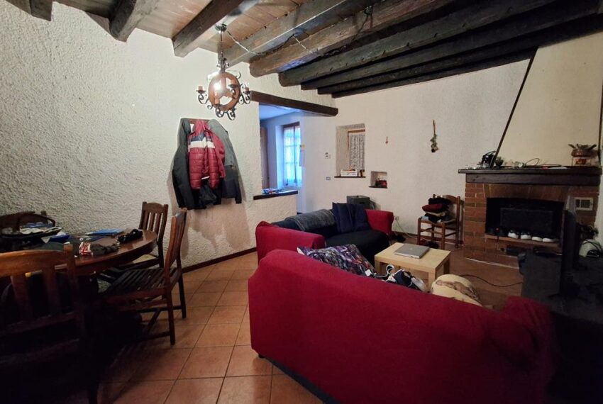 Grandola ampia casa nel borgo storico (6)