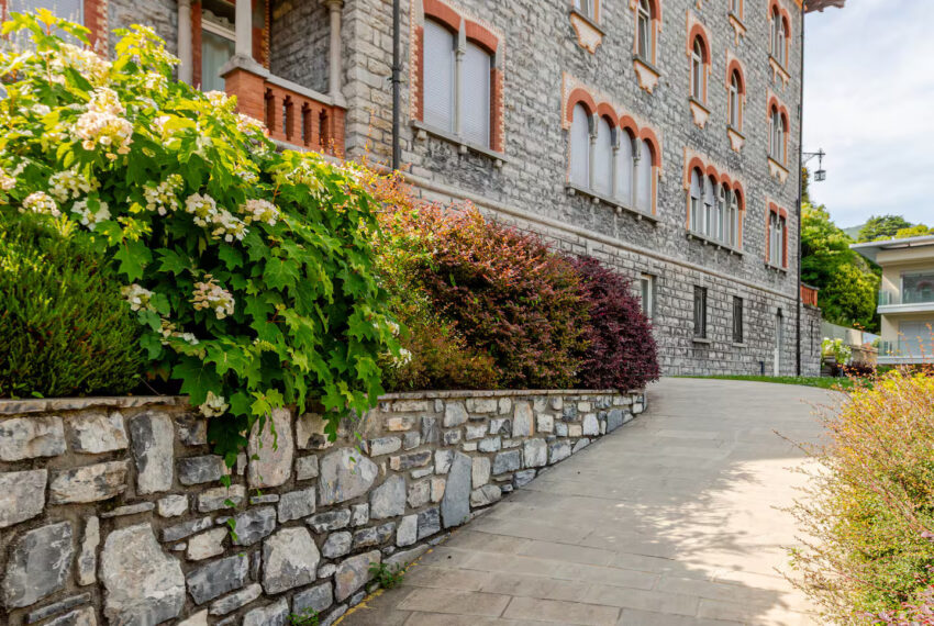 2b10ab05-c94b-445d-90c0-c1ee9fe1fa1d