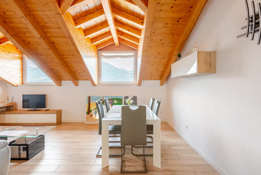 9b31a073-28bc-44ca-95bf-a5e864fe8c99