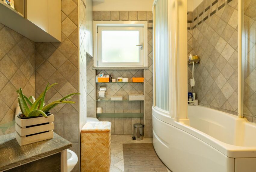 Griante appartamento con giardino e vista (18)