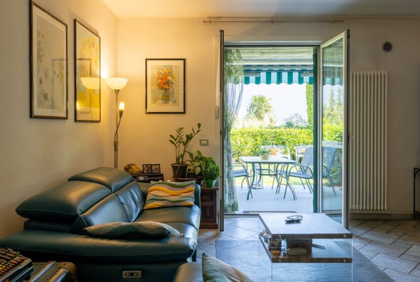 Griante appartamento con giardino e vista (9)