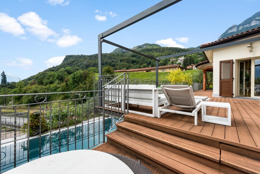 Menaggio villa con piscina vista lago (27)