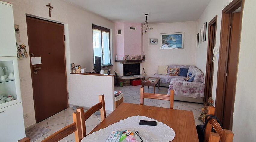 Porlezza casa con giardino (15)