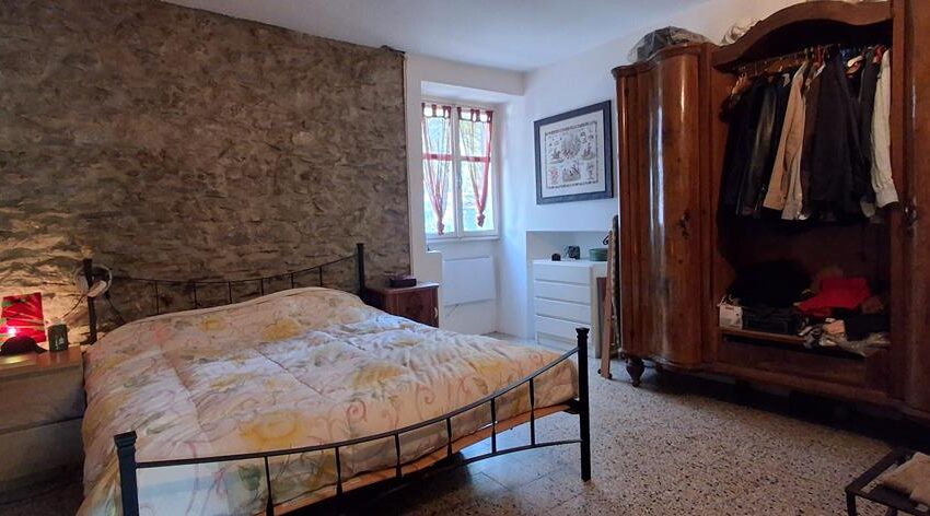 San Siro casa tipica di paese con vista lago (11)