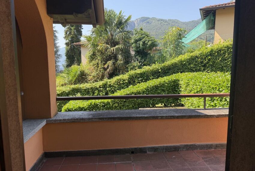 Menaggio bilocale con terrazzo e garage (10)