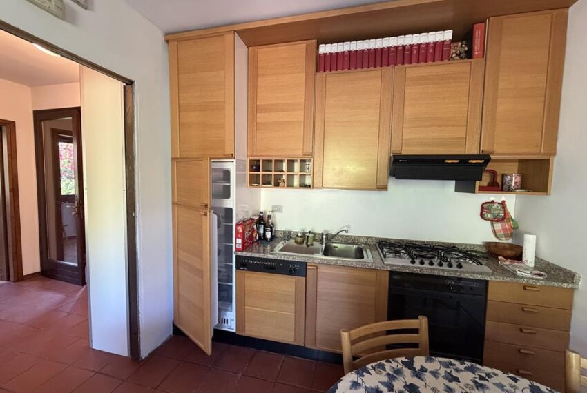 Menaggio bilocale con terrazzo e garage (8)