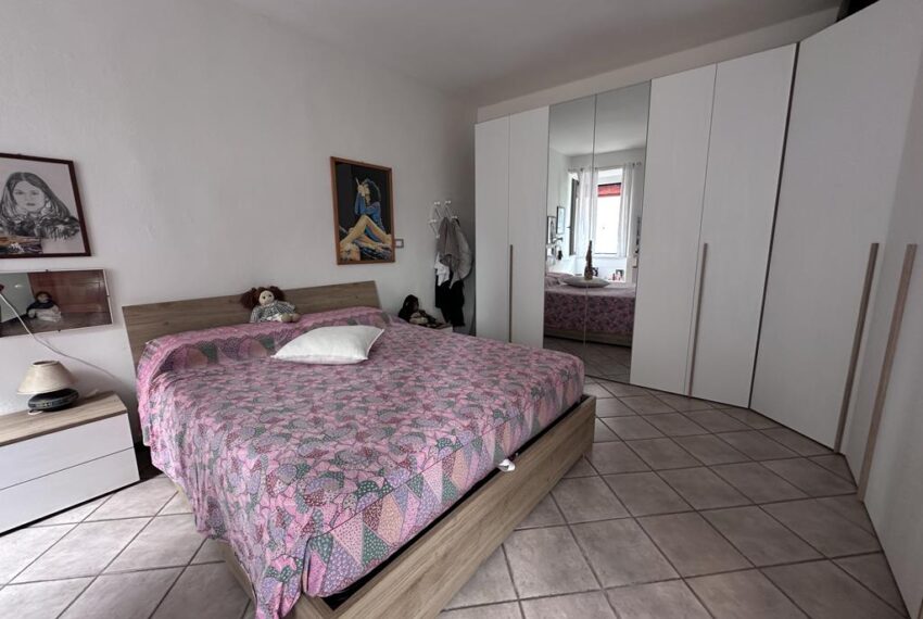 Menaggio grande bilocale in centro (11)