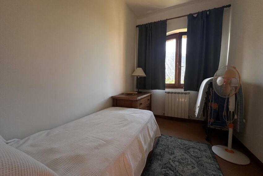 Carlazzo trilocale con vista (19)