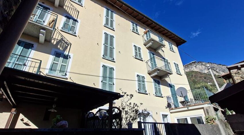 Musso appartamento in borgo con terrazza vista lago (2)