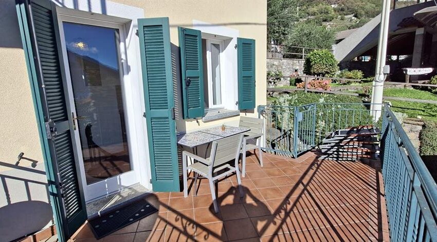 Musso appartamento in borgo con terrazza vista lago (7)